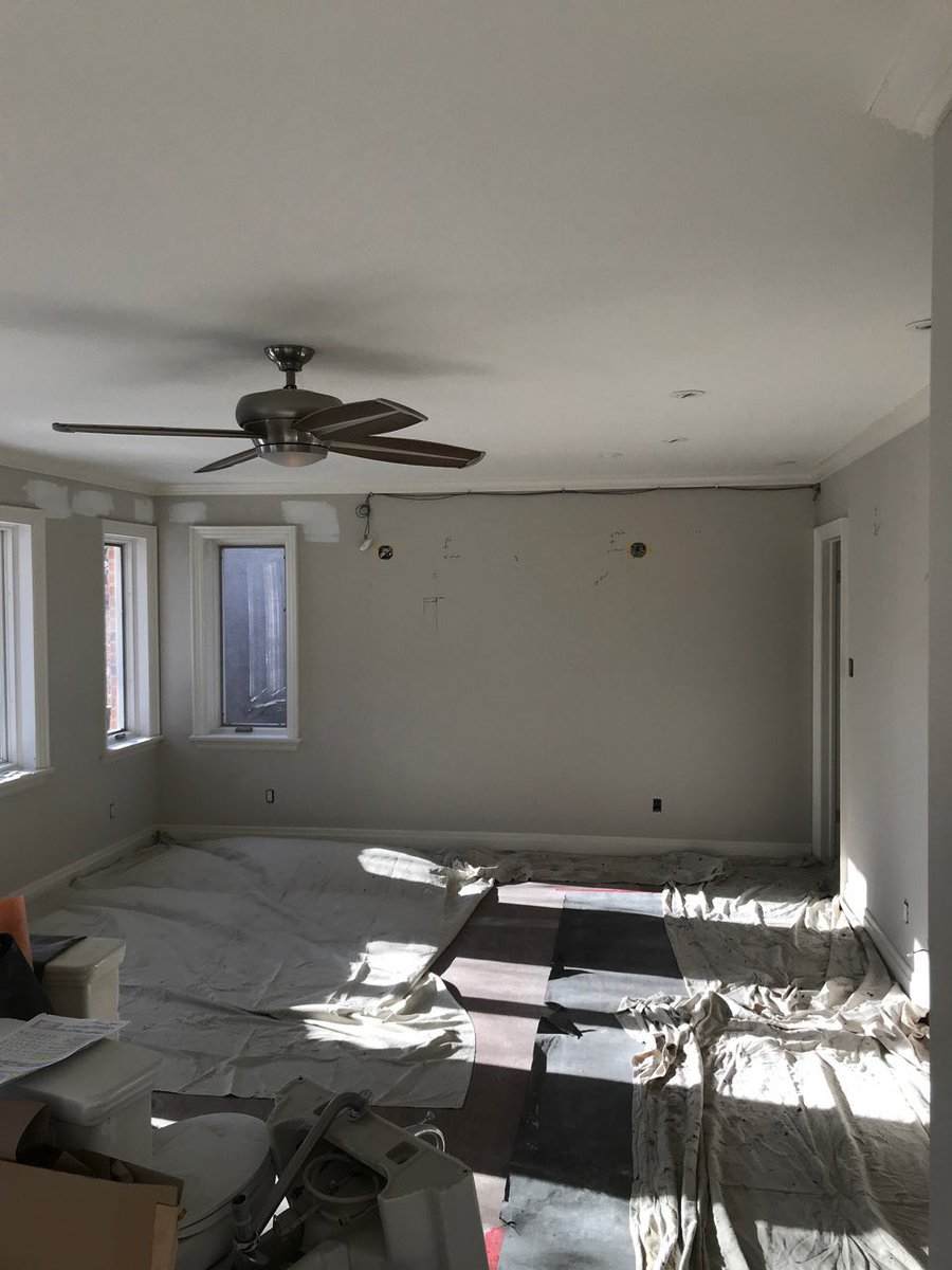 English Painter | 26 Lankin Blvd, East York, ON M4J 4W8, Canada | Phone: (416) 422-3532