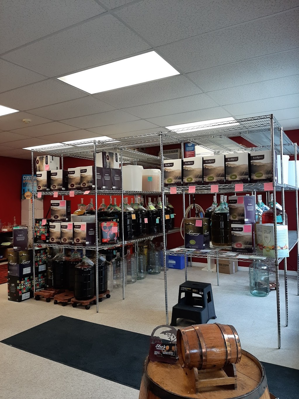 Elzes Wonderful Wines | 29 Church St W, Elmira, ON N3B 1M2, Canada | Phone: (226) 789-2338