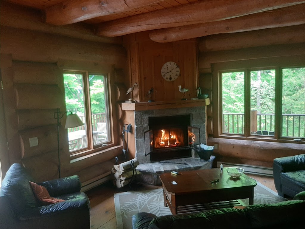 Domaine Lac Supérieur - Domain Lake Superior | 162 Chemin Tour du Lac, Lac-Supérieur, QC J0T 1P0, Canada | Phone: (514) 844-4885