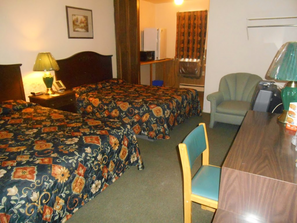 Chipican Motel | 1144 Christina St N, Sarnia, ON N7V 3C3, Canada | Phone: (519) 336-4153 ext. 0