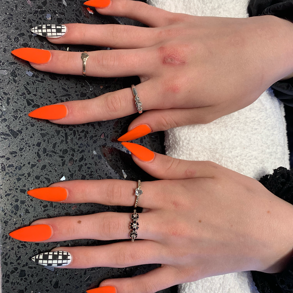 Tina Nail & Spa | 104-2690 Mill Bay Rd, Mill Bay, BC V0R 2P1, Canada | Phone: (250) 929-2227