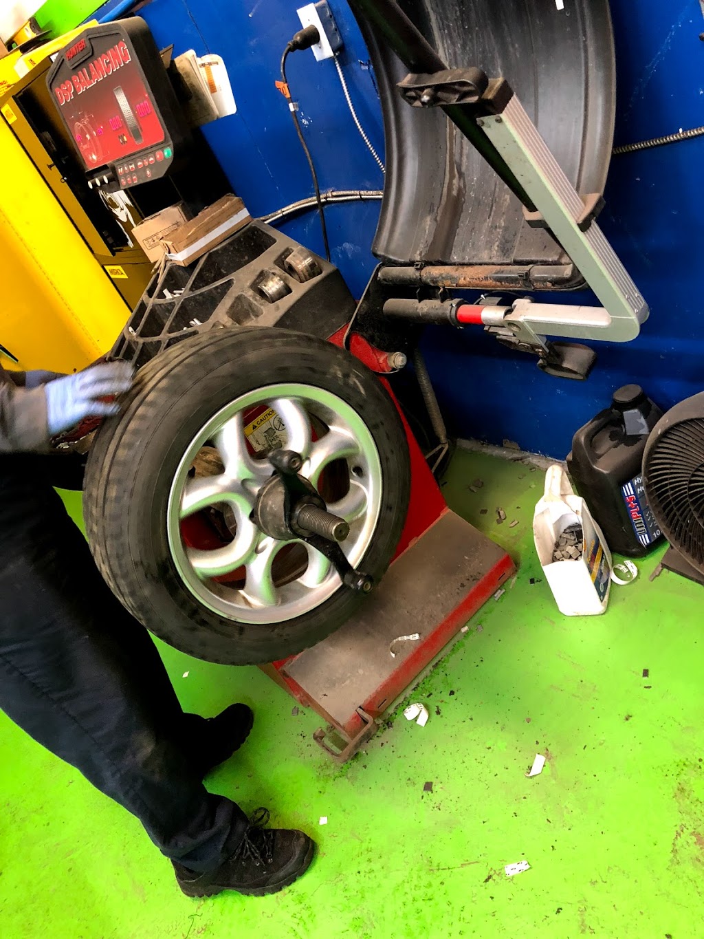 Pneus Patmek | 655 QC-201, Saint-Clet, QC J0P 1S0, Canada | Phone: (450) 208-0502
