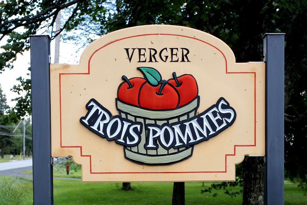 Verger Trois Pommes | 470 Rue Principale, Rougemont, QC J0L 1M0, Canada | Phone: (450) 469-0858