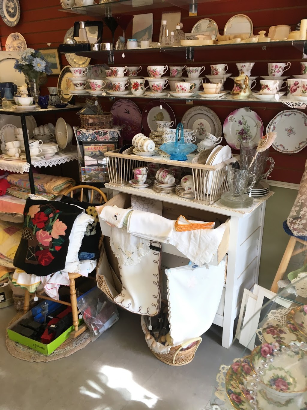 Nostalgia Antiques | 2102 20 St, Nanton, AB T0L 1R0, Canada | Phone: (403) 646-5851