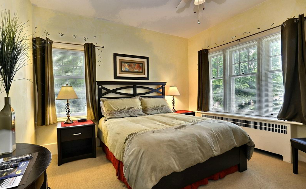 The Inn On Bay | 291 Bay St, Gravenhurst, ON P1P 1H1, Canada | Phone: (705) 801-6601