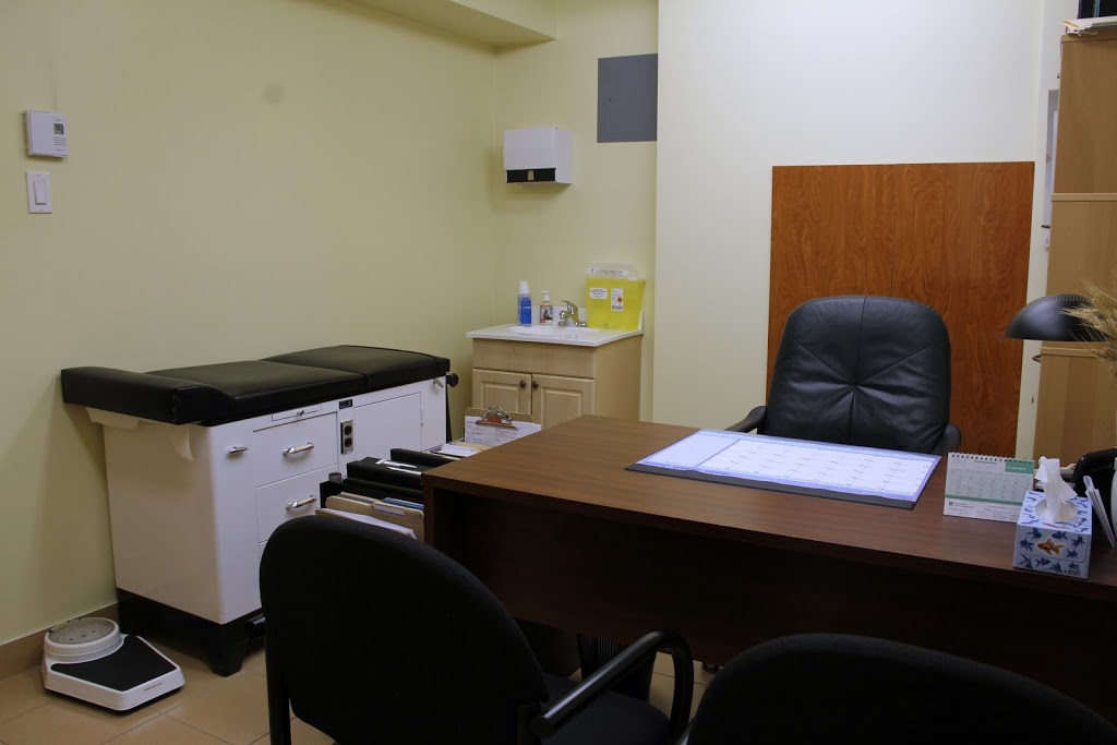 Louise Manoir | 6151 Boul Henri-Bourassa E, Montréal-Nord, QC H1G 2V3, Canada | Phone: (514) 327-3641