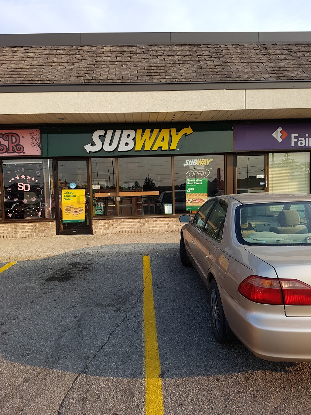 Subway | 300 Taunton Rd E, Oshawa, ON L1G 7K4, Canada | Phone: (905) 432-2233