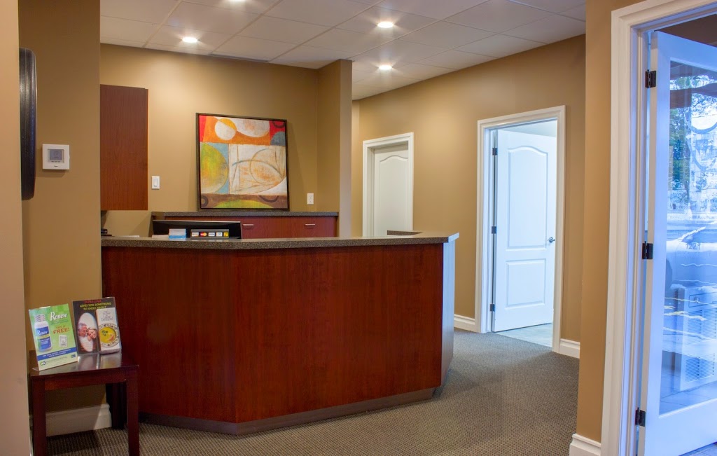 McCallum Denture Clinic | 1221 Dundas St, London, ON N5W 3B2, Canada | Phone: (226) 663-5557