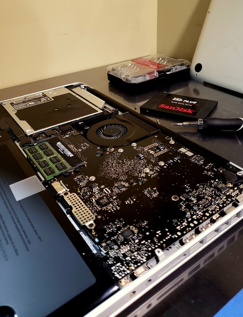 Calgary Tek I.T. Support | Evergreen Dr SW, Calgary, AB T2Y 4V2, Canada | Phone: (403) 614-4699