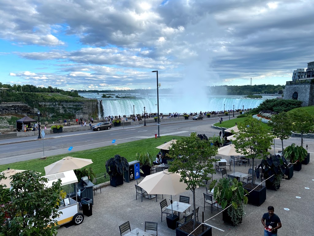 Queen Victoria Place Restaurant | 6345 Niagara Pkwy, Niagara Falls, ON L2E 6T2, Canada | Phone: (905) 356-2217