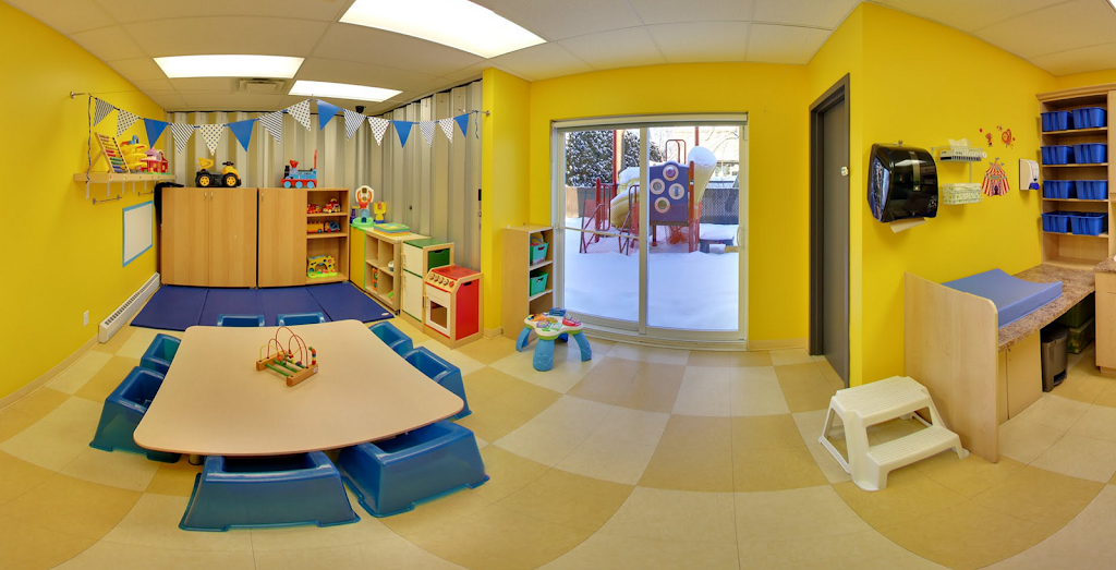 Centre Éducatif Mini-Mousses | 2001 Rue Norman Bethune, Sainte-Julie, QC J3E 2S7, Canada | Phone: (450) 986-1590