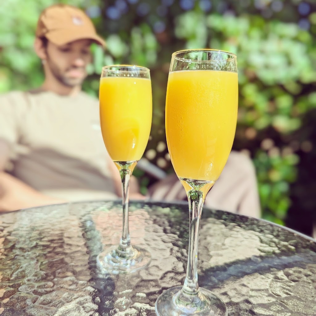 Le Café Mêlé | 615 Bd Rolland-Cloutier A, Lantier, QC J0T 1V0, Canada | Phone: (819) 774-4553