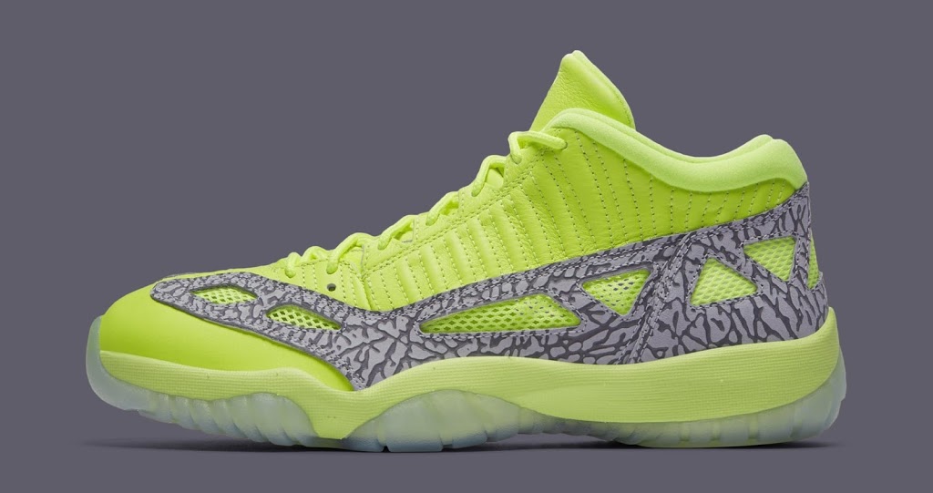 Foot Locker | 337 Queen St W, Toronto, ON M5V 2A4, Canada | Phone: (416) 979-2185