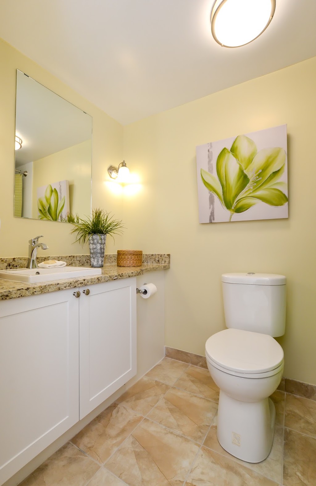 Grosvenor Estates | 1 Grosvenor St, London, ON N6A 1Y2, Canada | Phone: (833) 211-5698