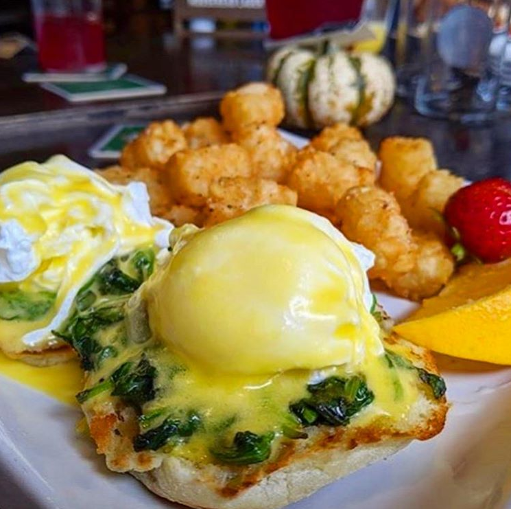 T. J. OSheas Irish Snug | 3481 Lake Shore Blvd W, Etobicoke, ON M8W 1N5, Canada | Phone: (416) 253-5500