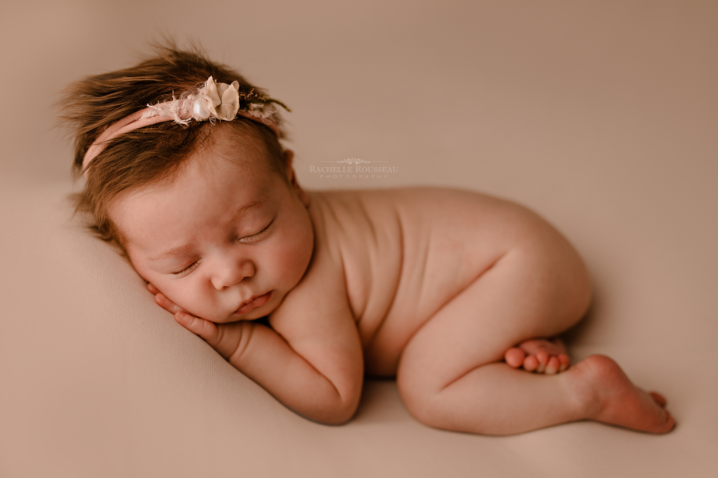 Rachelle Rousseau Photography | 31 Mechanic St #203, Paris, ON N3L 1K1, Canada | Phone: (905) 630-4707