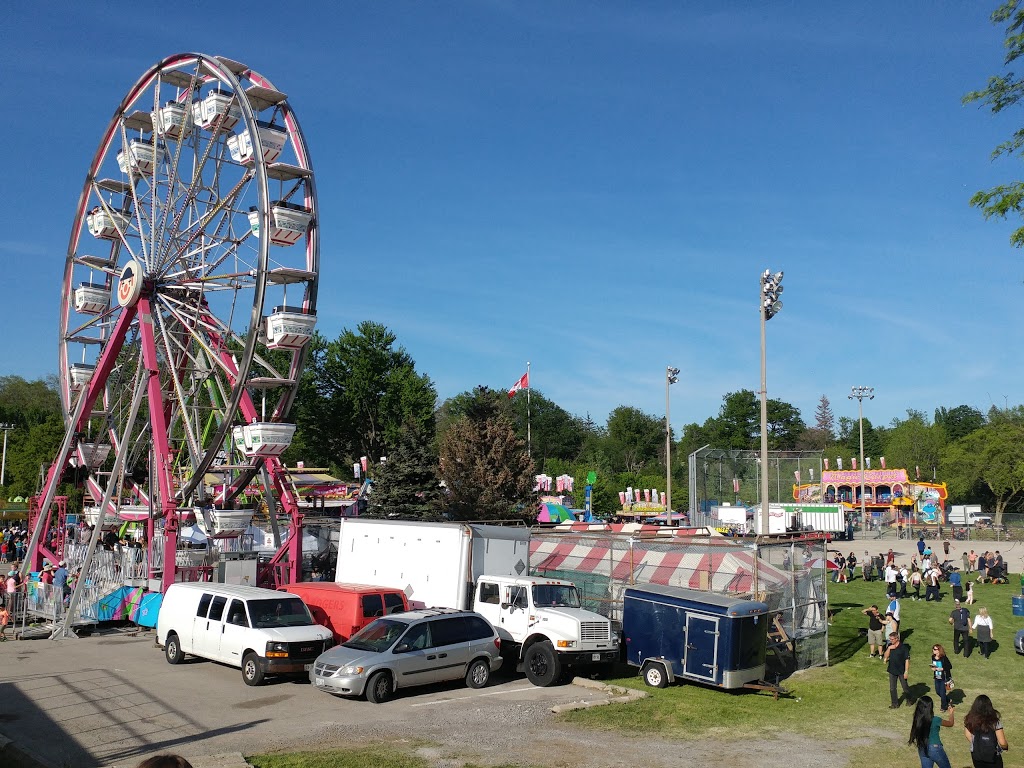 Streetsville Memorial Park | 355 Church St, Mississauga, ON L5M 2C2, Canada | Phone: (905) 615-4100