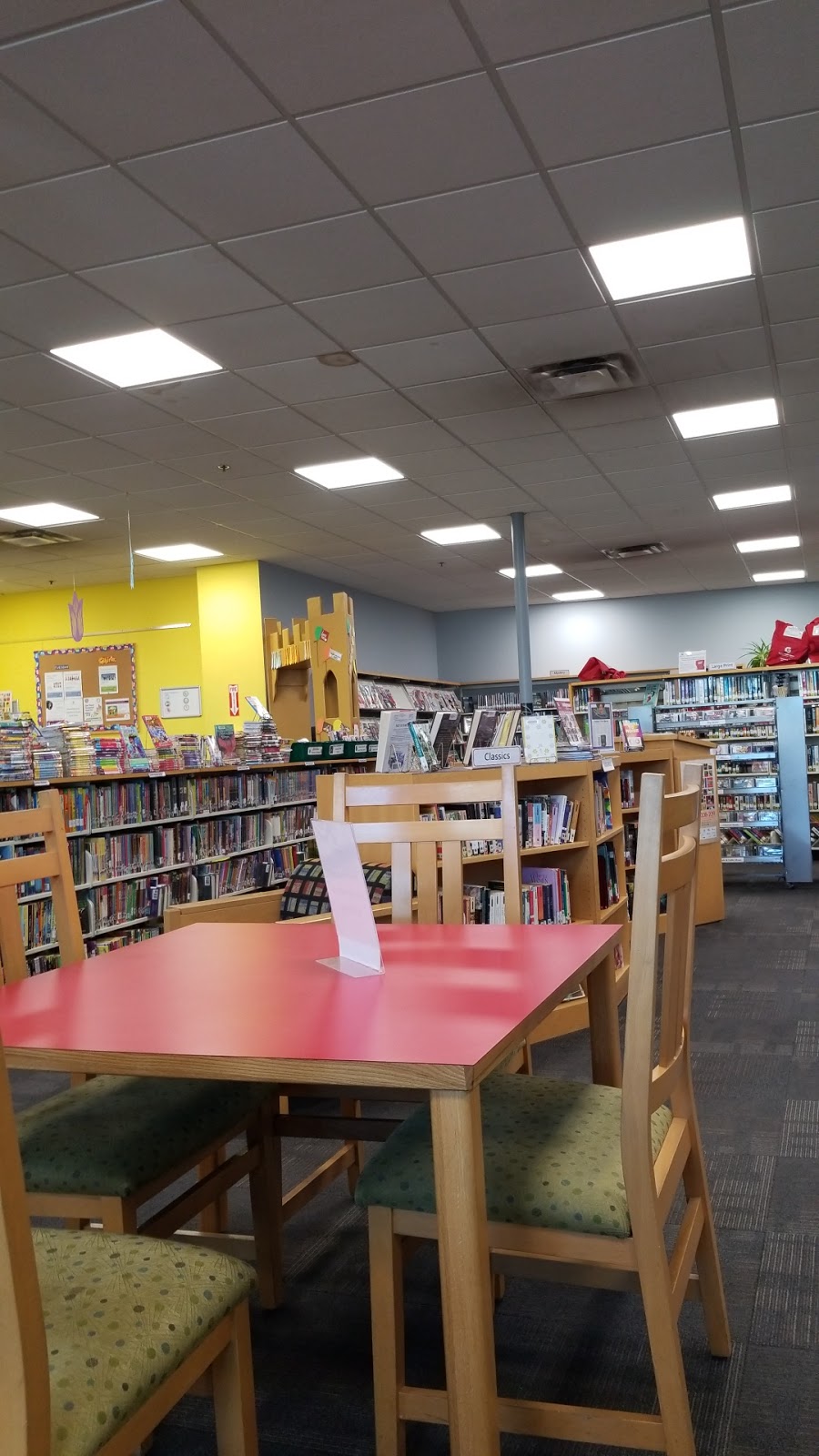 Guelph Public Library - West End | 21 Imperial Rd S, Guelph, ON N1K 1X3, Canada | Phone: (519) 829-4403