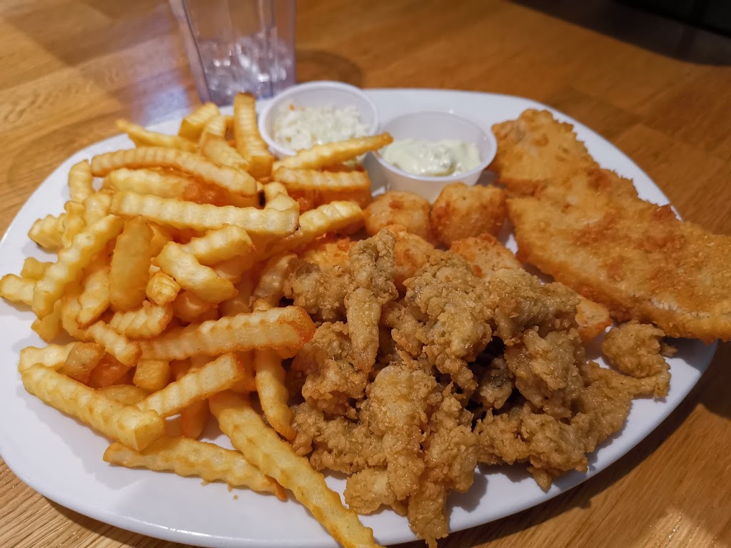 Lisas Cafe | 30 Water St, Windsor, NS B0N 2T0, Canada | Phone: (902) 792-1986