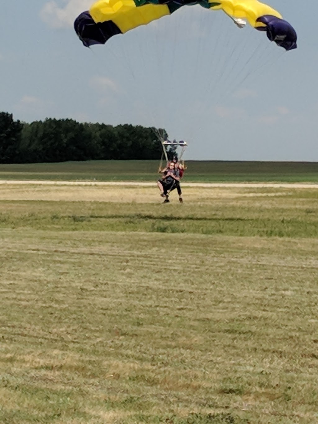 Skydive South Sask | Box 32012, Moose Jaw No. 161, SK S4N 7L2, Canada | Phone: (306) 569-5867