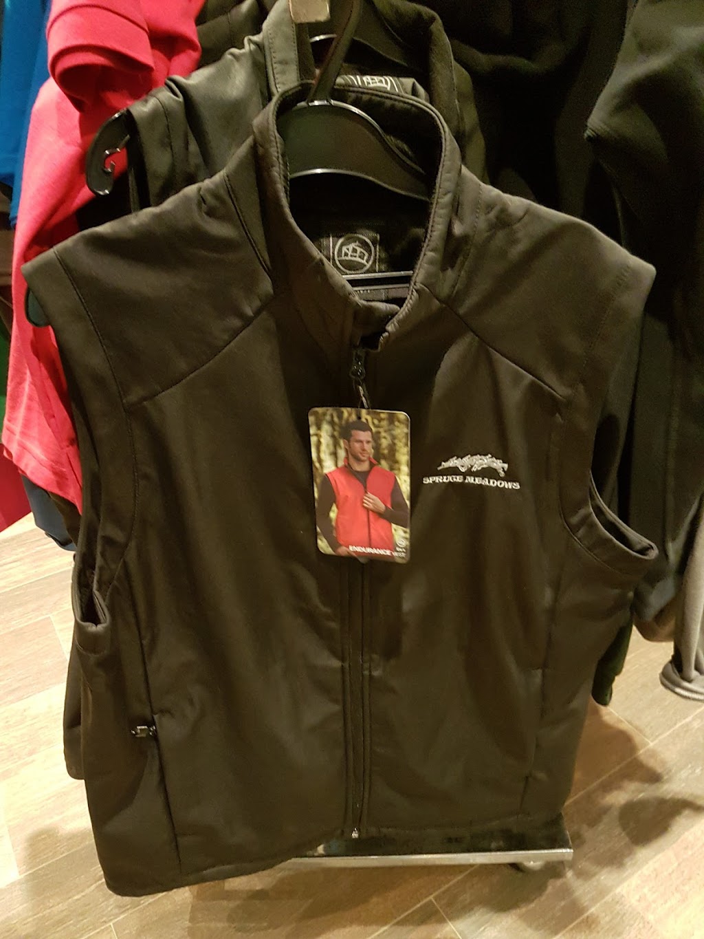 Gallery on the Green Congress Hall | 18011 Spruce Meadows Way SW, De Winton, AB T0L 0X0, Canada | Phone: (403) 974-4252