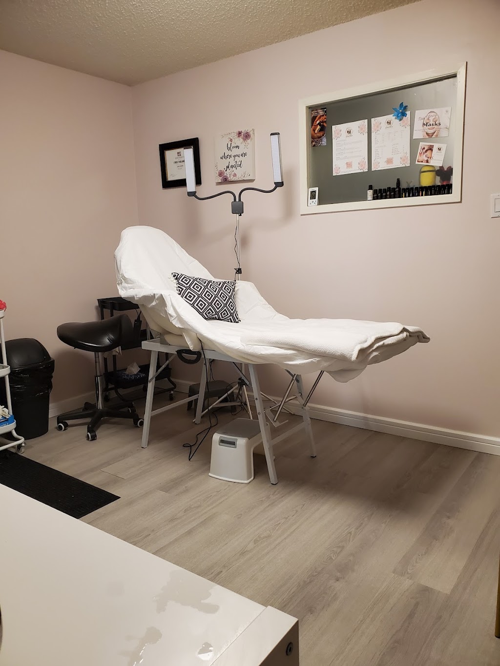 Drop-Dead Lash & Tan Studio | 30 Odell Green, Red Deer, AB T4P 1V4, Canada | Phone: (587) 447-6463