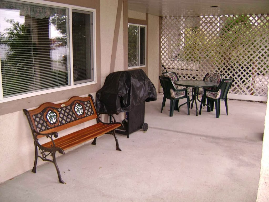 Westaways WaterWalk Bed & Breakfast | 3904 Beach Ave, Peachland, BC V0H 1X1, Canada | Phone: (250) 718-4633