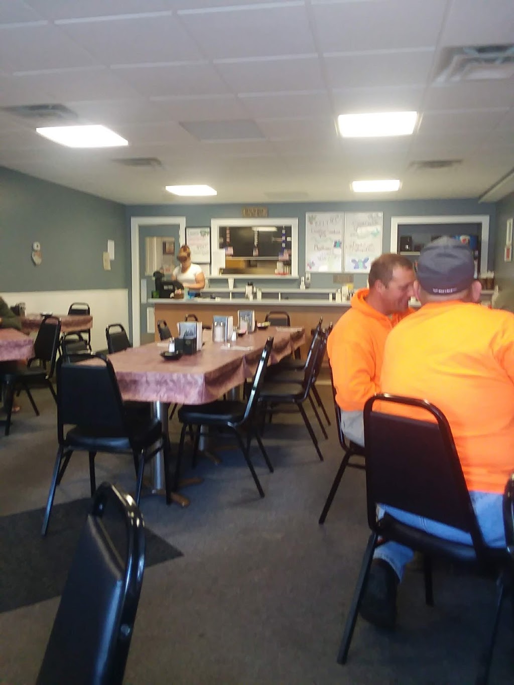 Tinas Place | 5835 Buffalo St, Sanborn, NY 14132, USA | Phone: (716) 731-2444