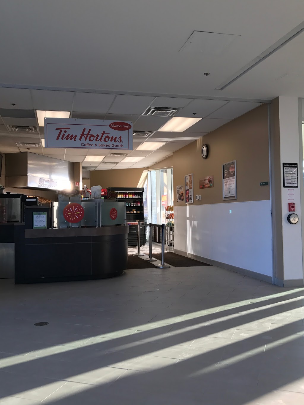Tim Hortons | Commencement Cir, Oshawa, ON L1H 7K4, Canada | Phone: (905) 721-2000 ext. 7690
