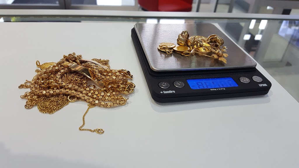 The Gold King | 10211 Keele St, Maple, ON L6A 3Y9, Canada | Phone: (905) 832-1777