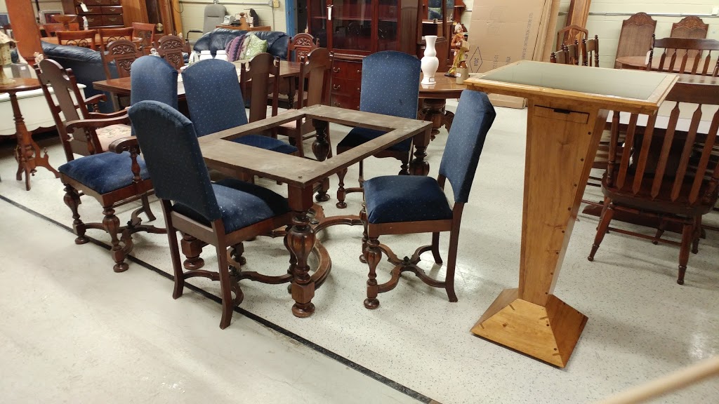 Brydges Street Merchant Market | 1255 Brydges St, London, ON N5W 2C2, Canada | Phone: (519) 453-8993