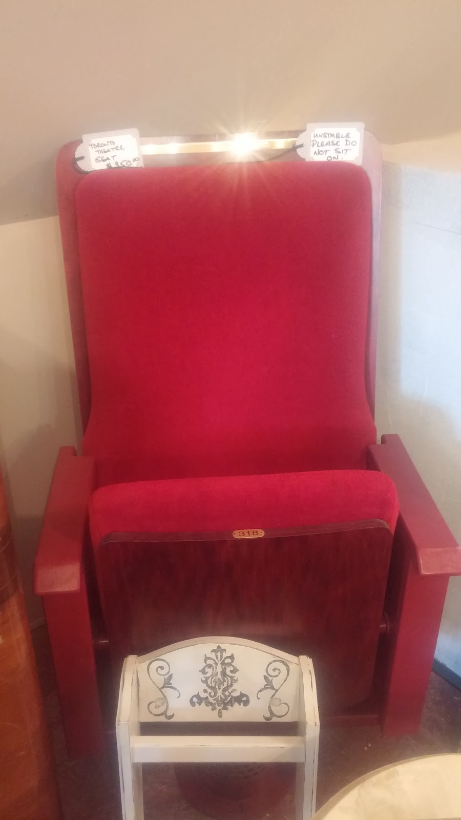 KCs Upscale Garage Sale | 4573 Fairgrounds Rd, Orillia, ON L3V 6H2, Canada | Phone: (905) 442-5091