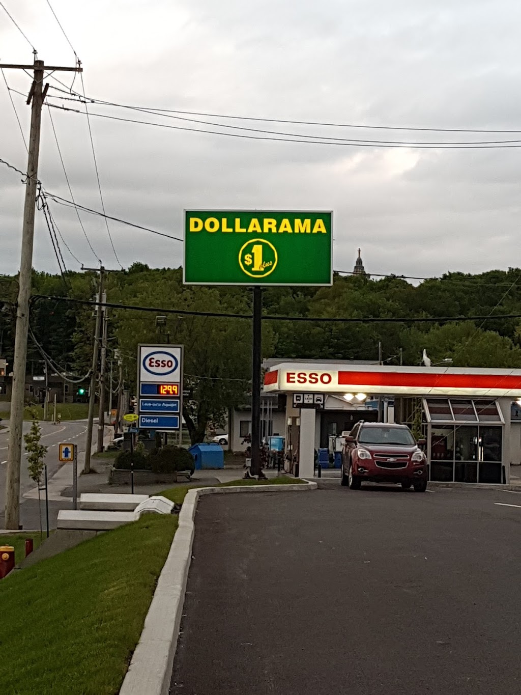 Dollarama | 144 Rue Denison E, Granby, QC J2G 4C5, Canada | Phone: (450) 378-1687