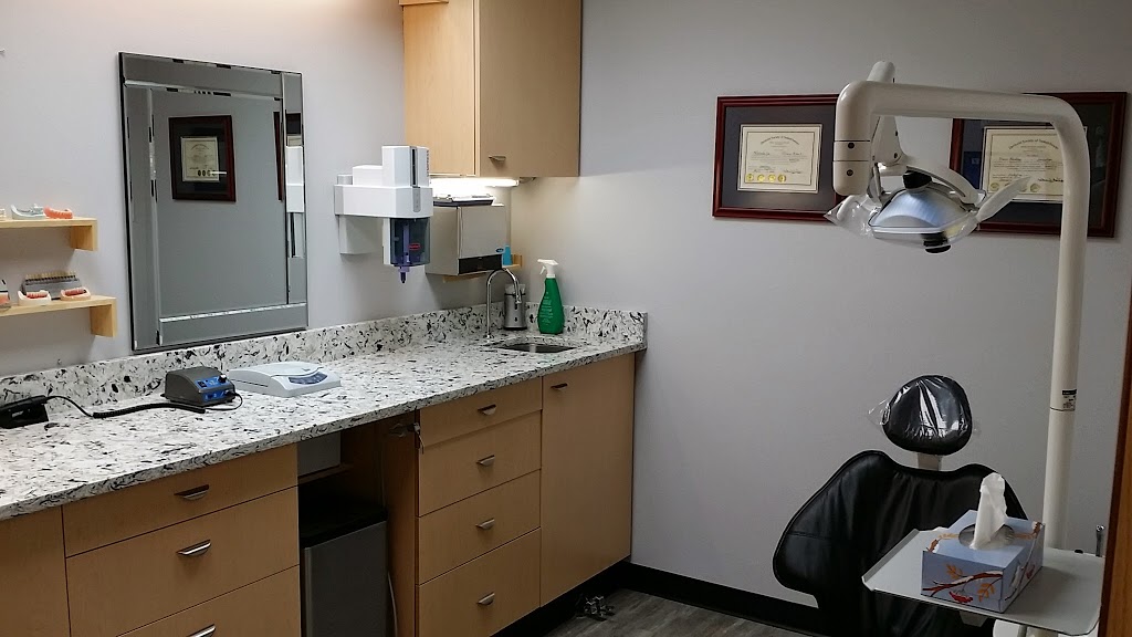 Hoffer Denture & Implant Solutions | Market Mall, 2325 Preston Ave S #30A, Saskatoon, SK S7J 2G2, Canada | Phone: (306) 955-3366