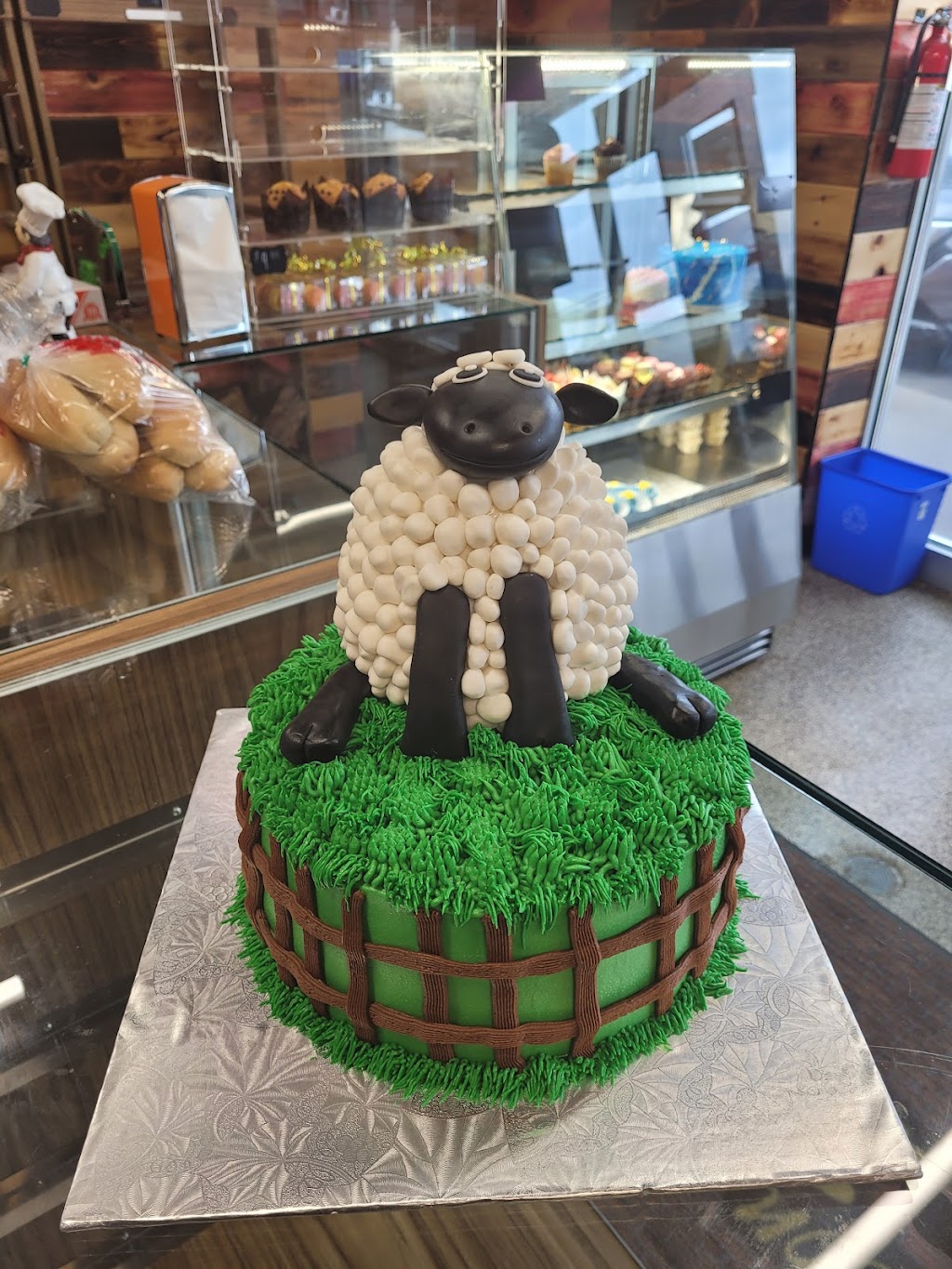 Chez Leon Breads | 1255 Kilally Rd Unit#111, London, ON N5Y 0B7, Canada | Phone: (519) 951-0111