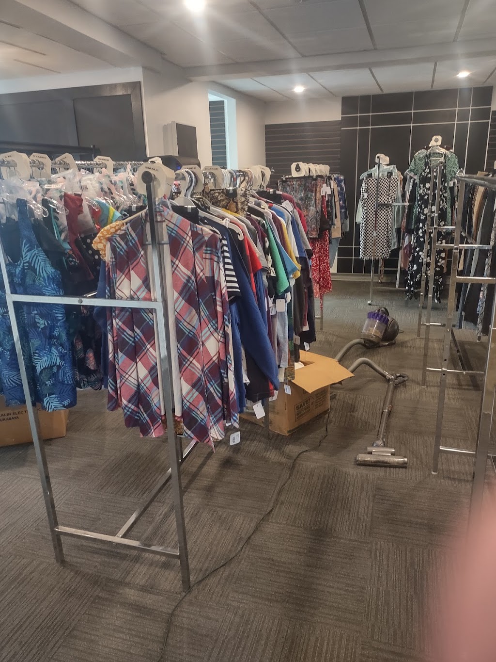 Just everything surplus and more sundridge | 88 Main St, Sundridge, ON P0A 1Z0, Canada | Phone: (705) 384-1113