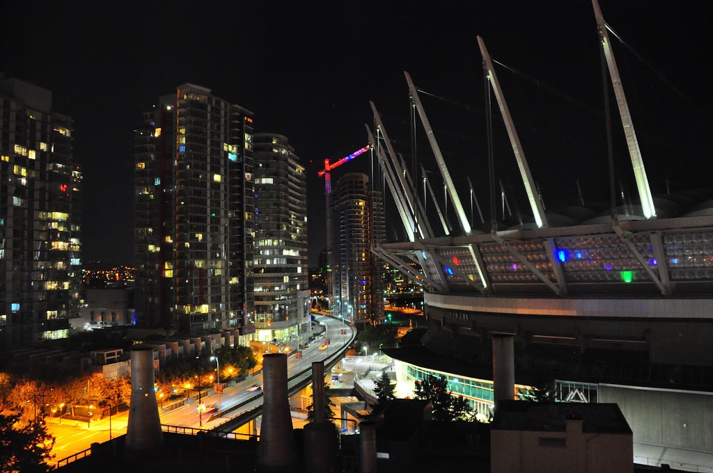 YWCA Hotel Vancouver | 733 Beatty St, Vancouver, BC V6B 2M4, Canada | Phone: (604) 895-5830