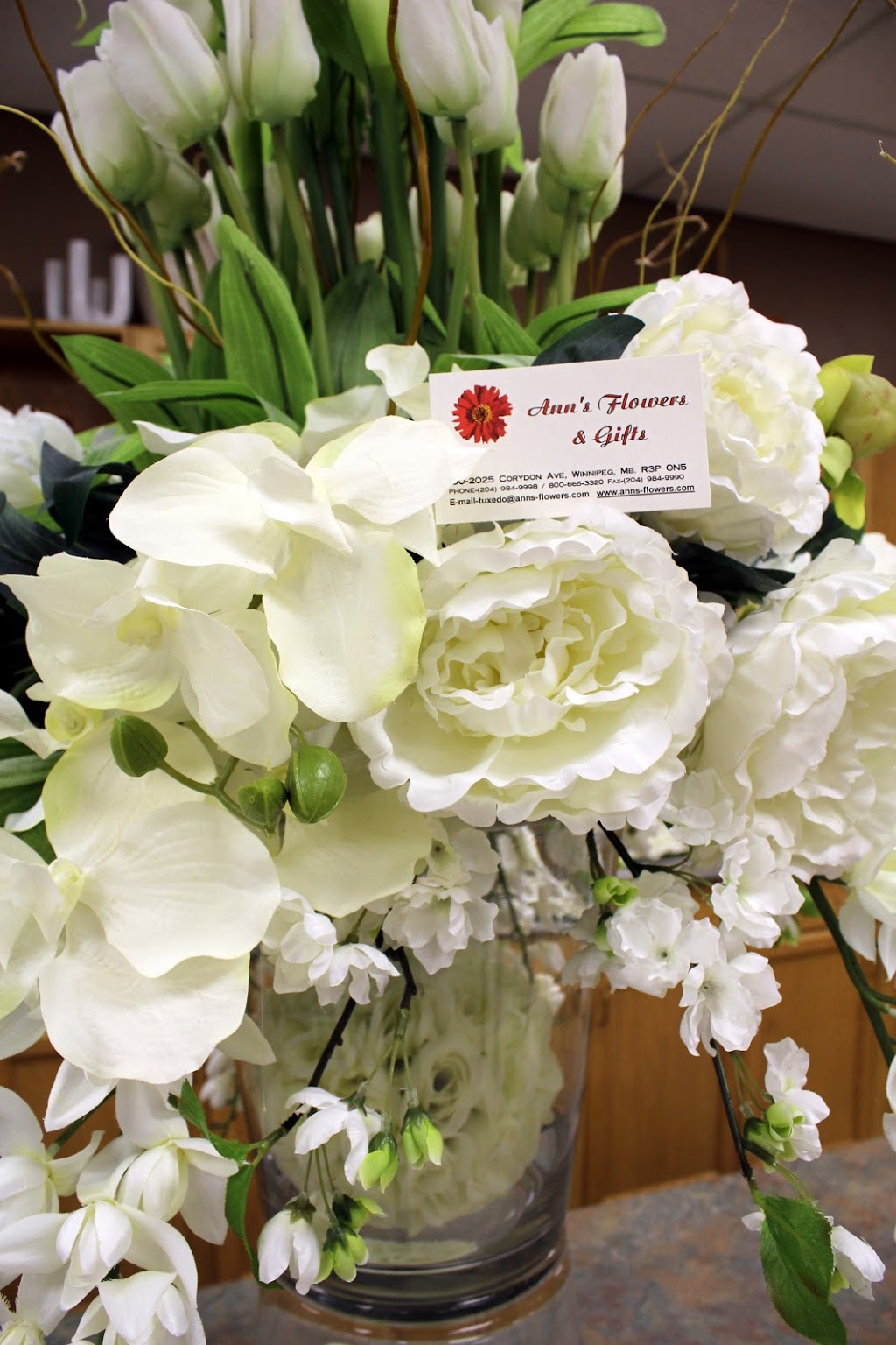 Anns Flowers & Gifts | 3534 Roblin Blvd, Winnipeg, MB R3R 0C9, Canada | Phone: (204) 984-9998