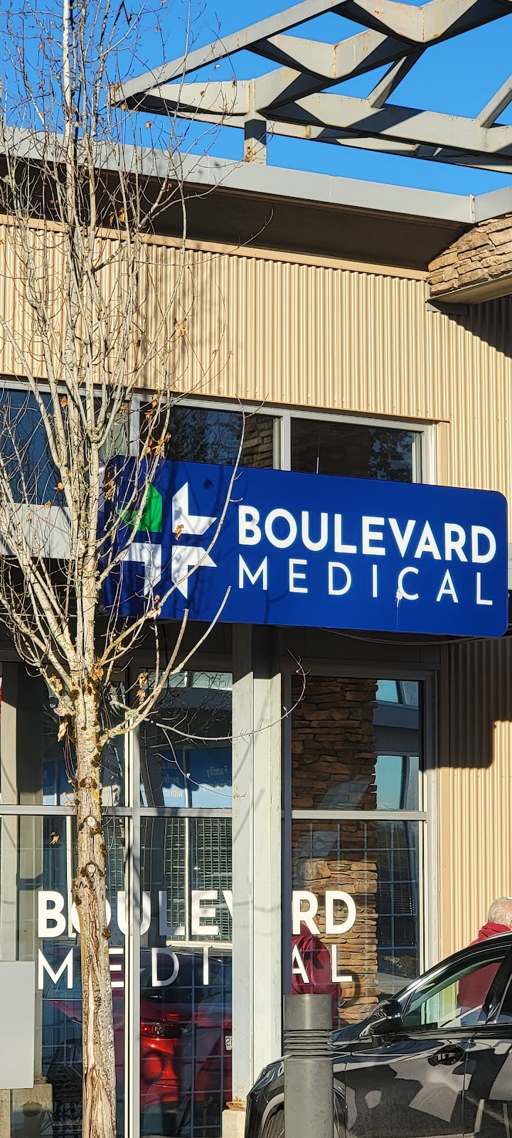 Boulevard Medical | doctor | 8056 King George Blvd #105, Surrey, BC V3W 5B5, Canada | 6045935499 OR +1 604-593-5499