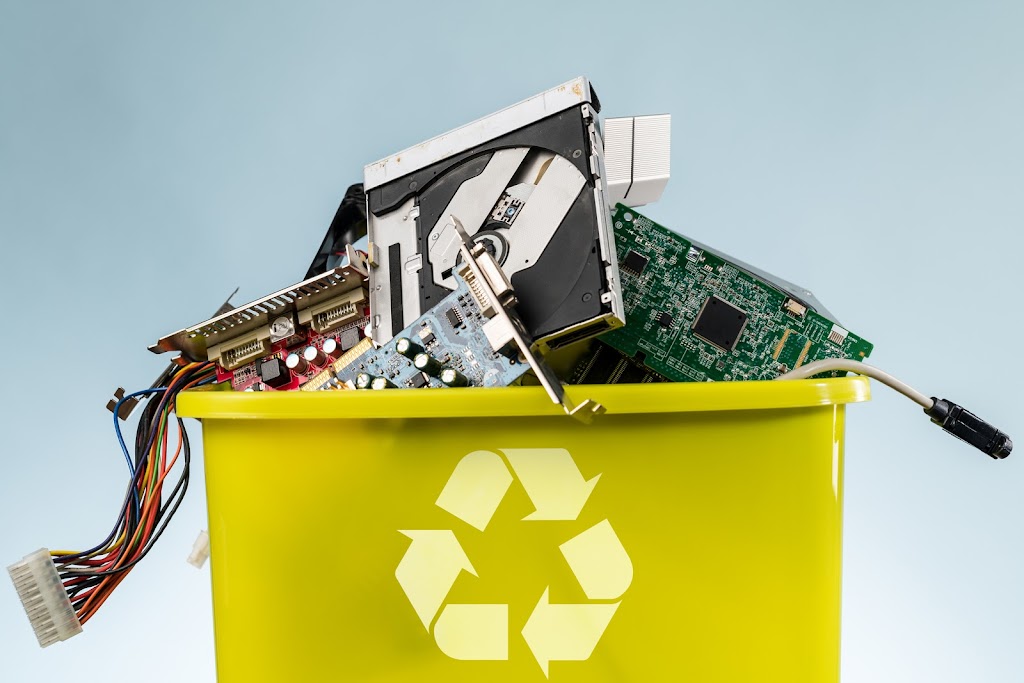 Electronic Recycling Association | 1200 Sherwin Rd #403, Winnipeg, MB R3H 0K4, Canada | Phone: (204) 515-3226