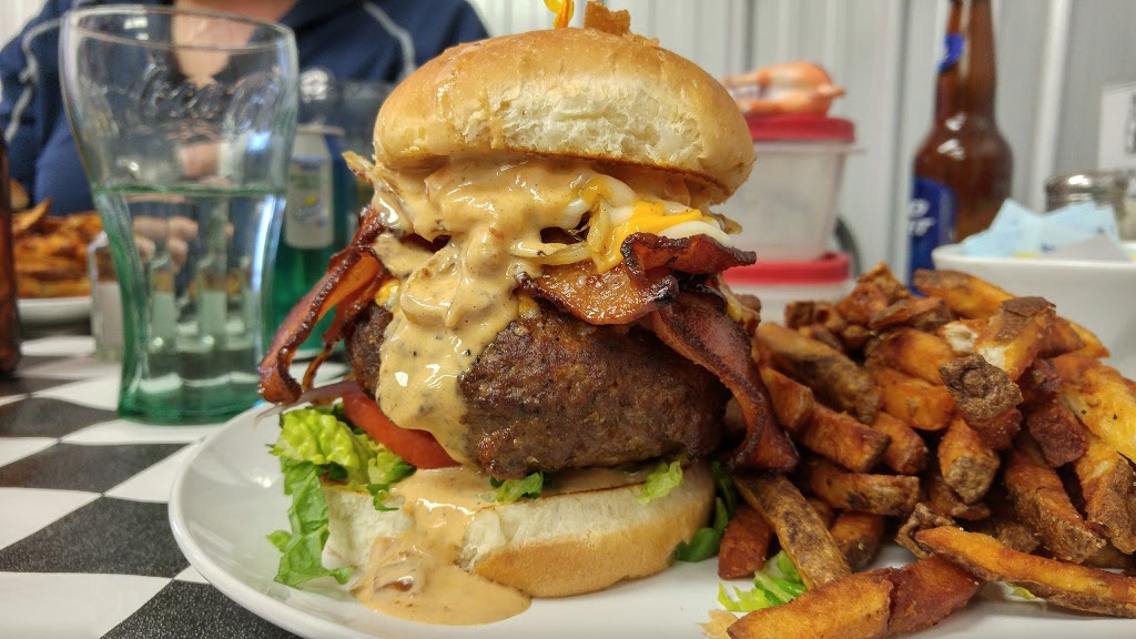 The Diners Grill | 405 Turenne St, Winnipeg, MB R2J 0S5, Canada | Phone: (204) 257-7427