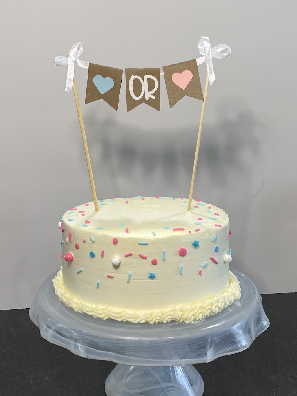 Maras Cakes and Sweets | 177 Panatella Square NW, Calgary, AB T3K 0Z4, Canada | Phone: (403) 510-4409
