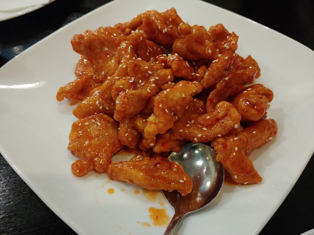 Woks Taste Chinese Restaurant 和味 | 16 Carden St, Guelph, ON N1H 3A2, Canada | Phone: (519) 822-1400