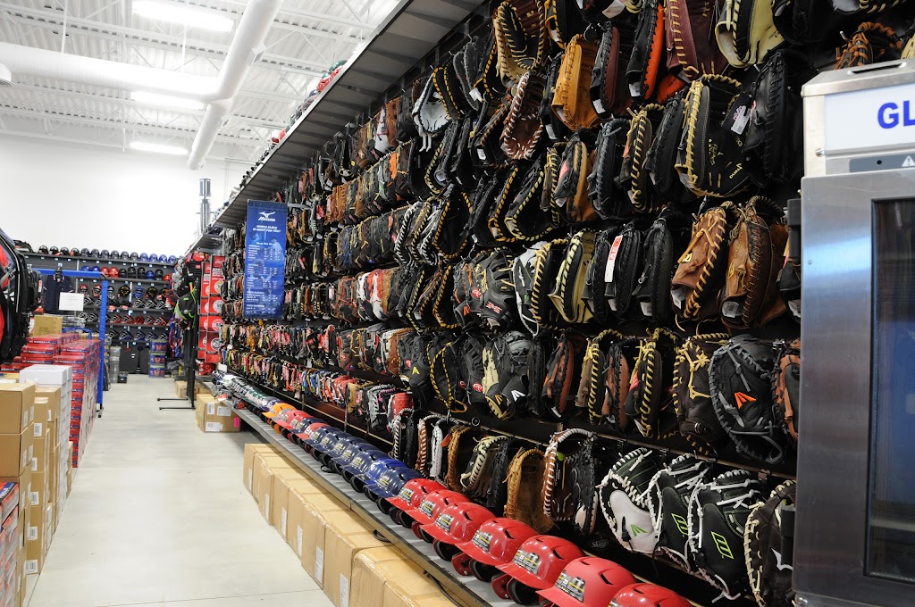 Centretown Sports | 649 Bayview Dr, Barrie, ON L4N 6Z2, Canada | Phone: (705) 728-3977