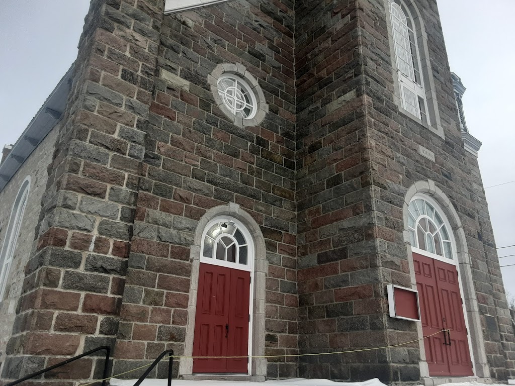 Église catholique Saint-Simon | 34 Rue de lÉglise, Saint-Simon-de-Rimouski, QC G0L 4C0, Canada | Phone: (418) 738-2917