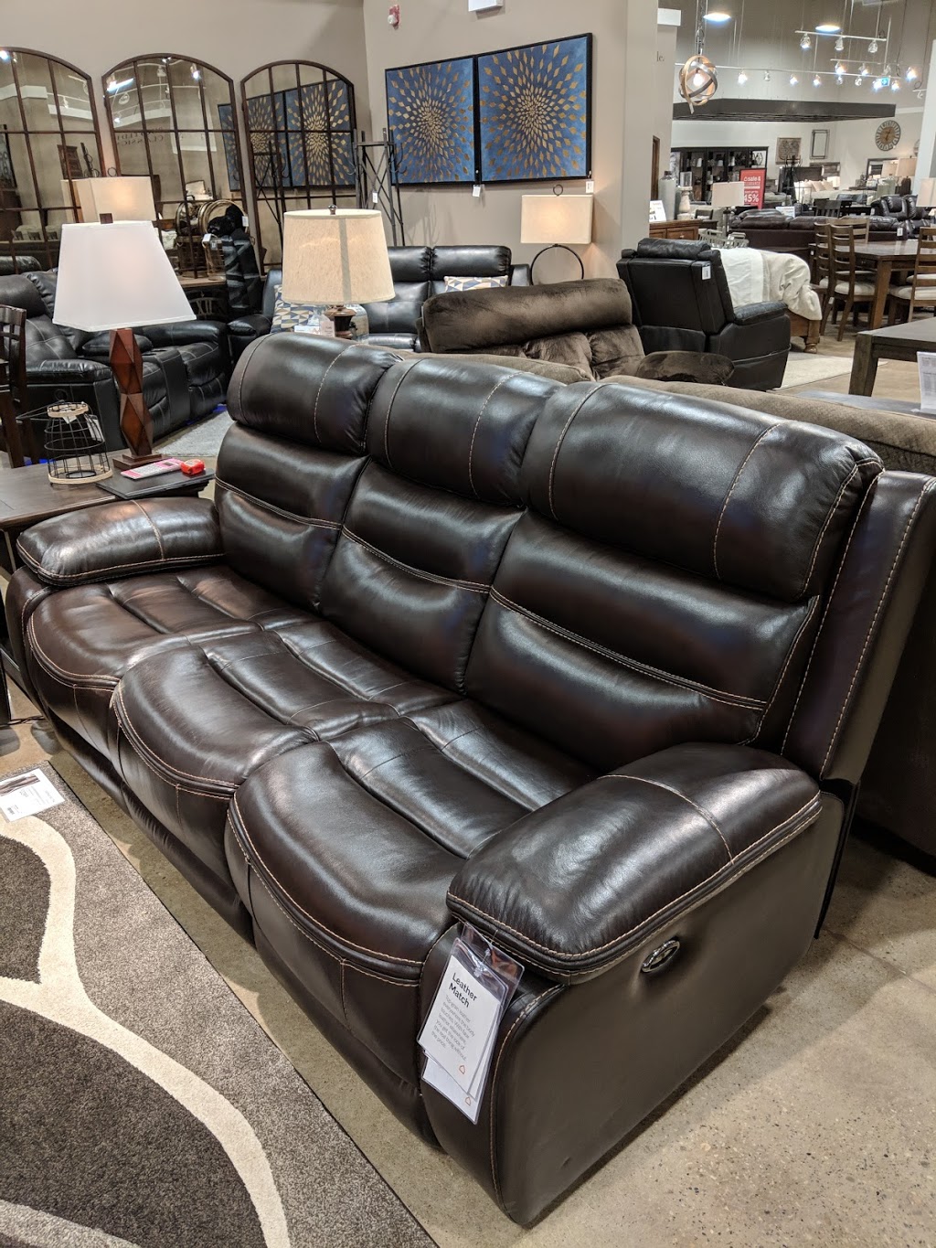 Ashley HomeStore | 13932 137 Ave NW, Edmonton, AB T5L 5H1, Canada | Phone: (780) 495-9550