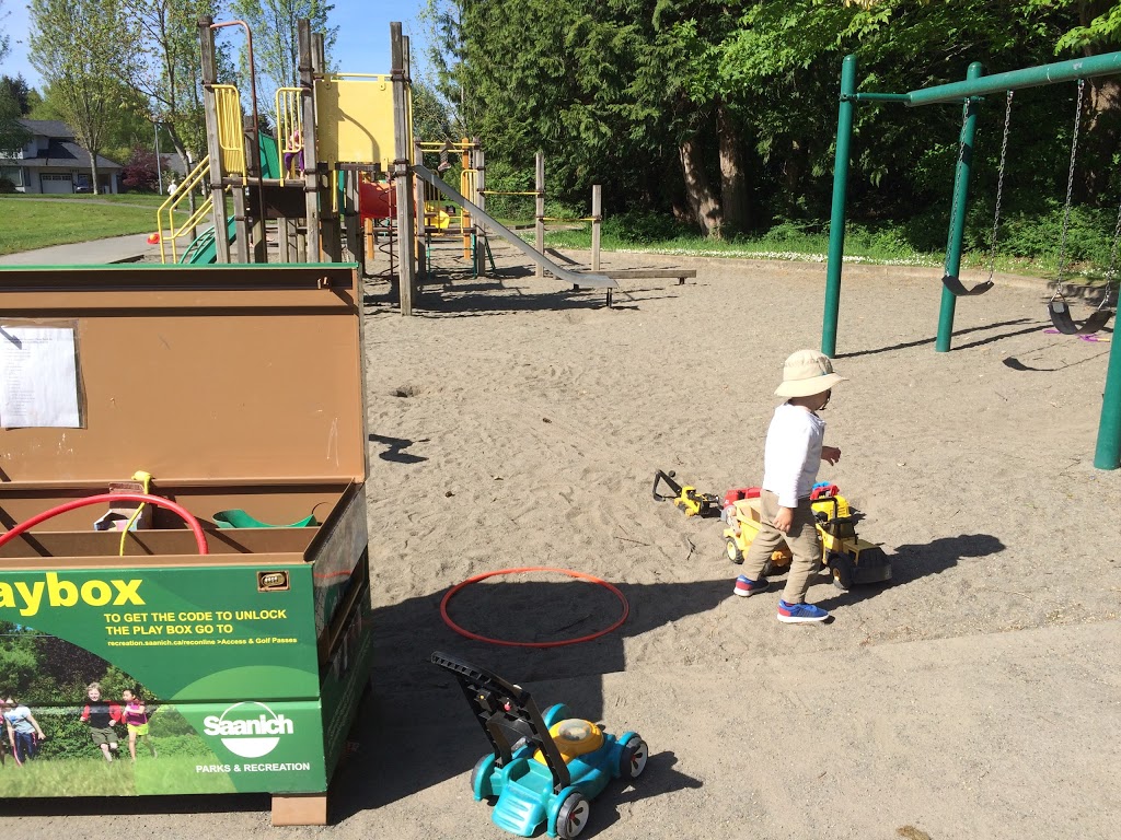 McMinn Park | 996 Seapearl Pl, Victoria, BC V8Y 2X3, Canada