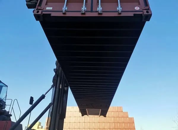 Container-martinshop | 703 1re Avenue, Sainte-Catherine, QC J5C 1C5, Canada | Phone: (581) 476-0855