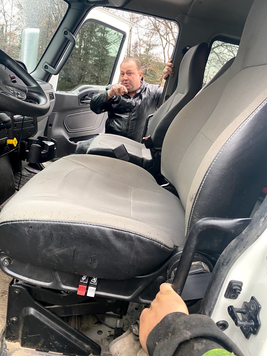 Auto Spa Niagara Inc | 2722 St Paul Av, Niagara Falls, ON L2J 2L4, Canada | Phone: (905) 357-7721