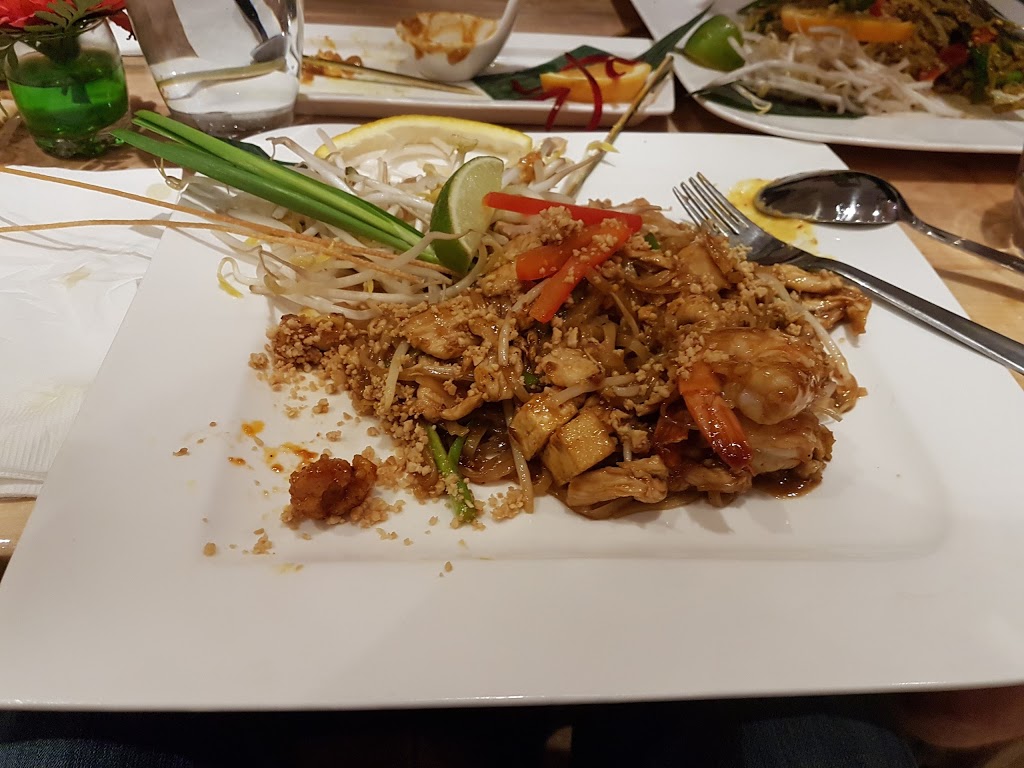 Red Chilli Thai | 1266 Danforth Ave, Toronto, ON M4J 1M6, Canada | Phone: (647) 348-3028